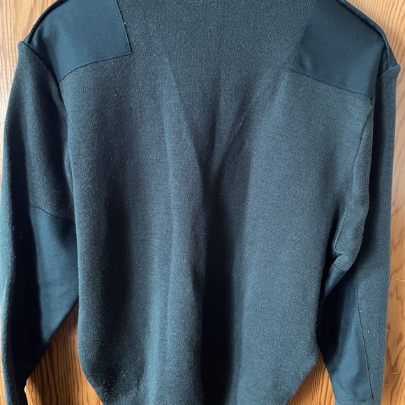 Canadian Army wool sweater - Picture 3 of 3